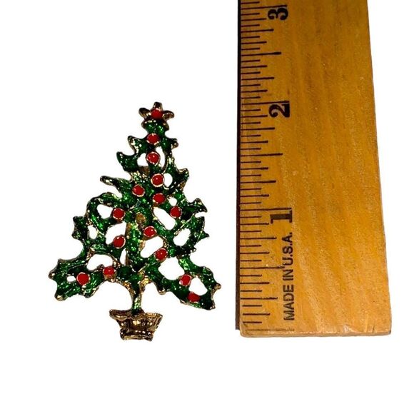 CHRISTMAS Tree Pin Brooch - Green & Red Gold Tone - Picture 1 of 3